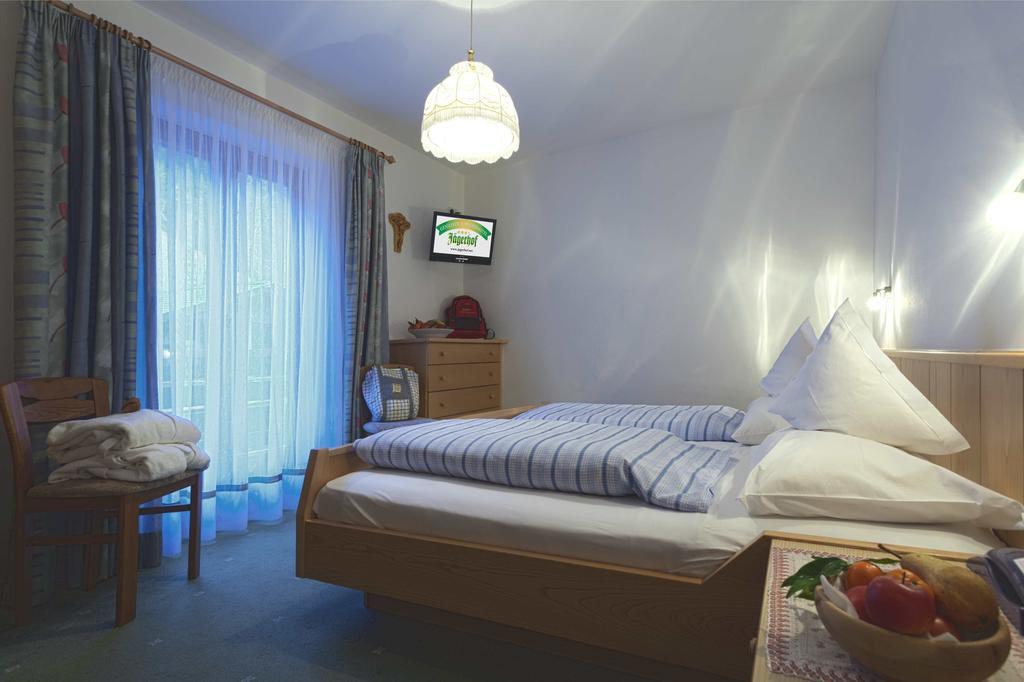Hotel Jaegerhof San Leonardo in Passiria Esterno foto