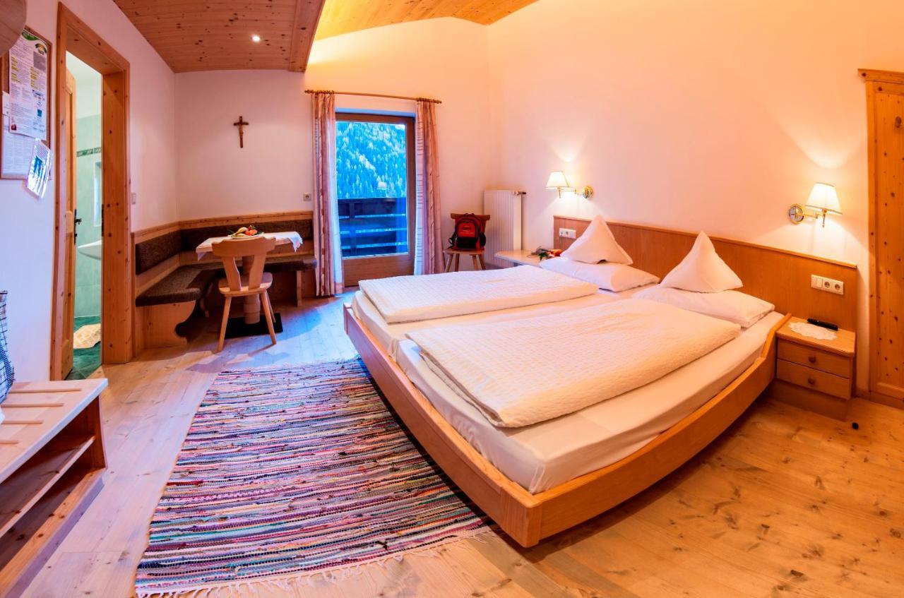 Hotel Jaegerhof San Leonardo in Passiria Esterno foto